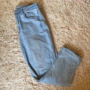 American Eagle Mom Jeans